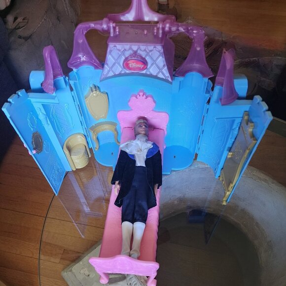 Disney Princess Fold & Go Castle Playset with Bed & Chair – Portable Carry Along - Picture 3 of 6